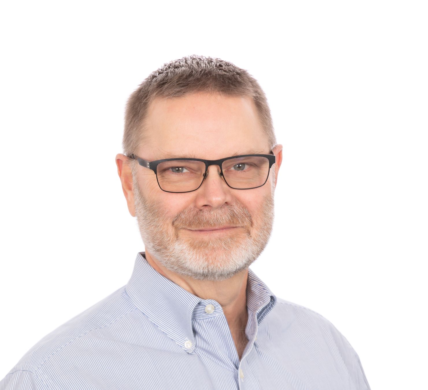 Brian Willess Headshot.jpg